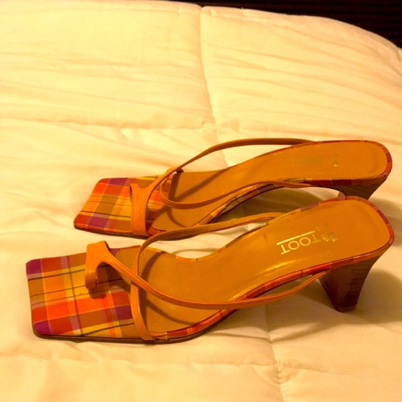 Toot Sandals, Size EU/ 38 1/2, US/ 8M. Multi Color Leather straps very unique. - Picture 5 of 7